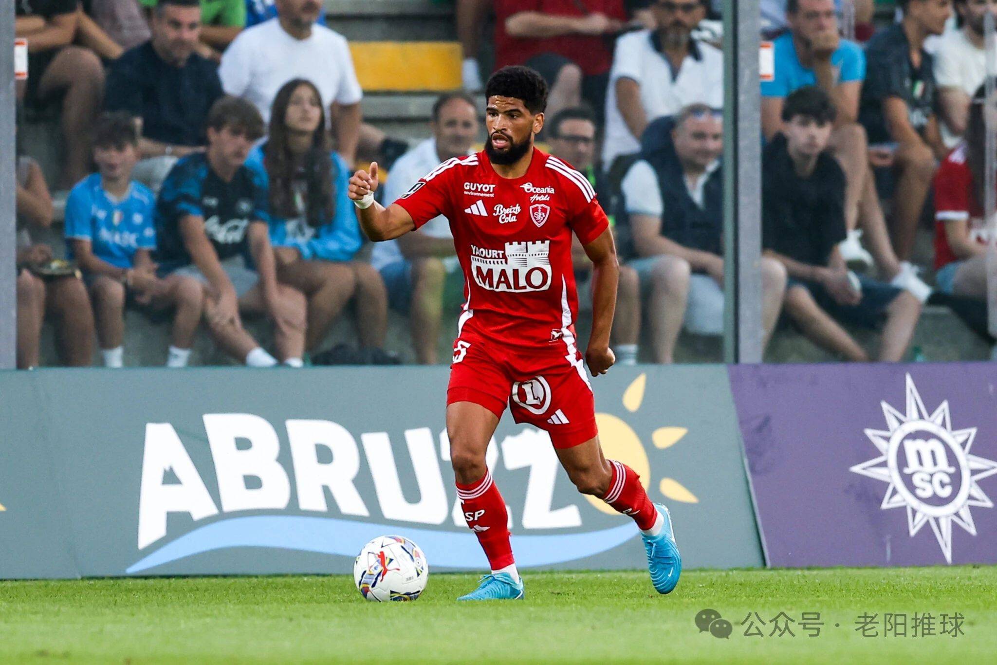 九游网页版入口-法甲精彩纷呈，比分2-1，比赛中精彩远射，控球时间55%，传球成功率82%的简单介绍