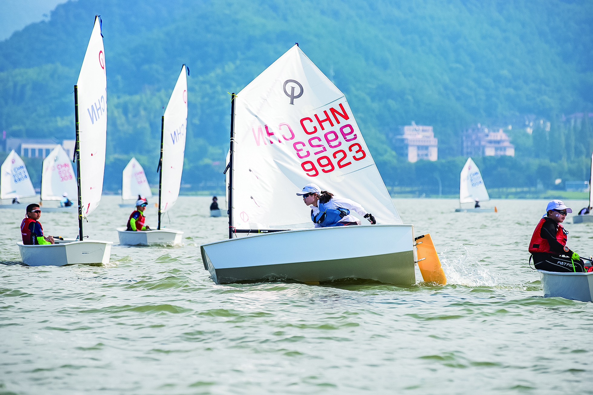 包含海域巡航帆船大赛,海上风云的速度比拼的词条 包含海域巡航帆船大赛,海上风云的速度比拼的词条