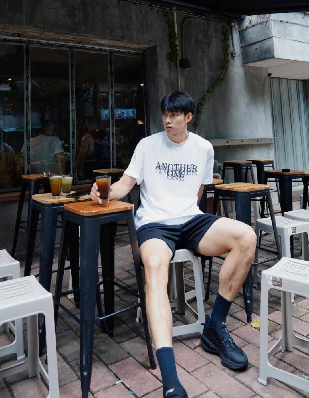 【运动员生活】球员的日常训练与生活点滴的简单介绍 【运动员生活】球员的日常训练与生活点滴的简单介绍