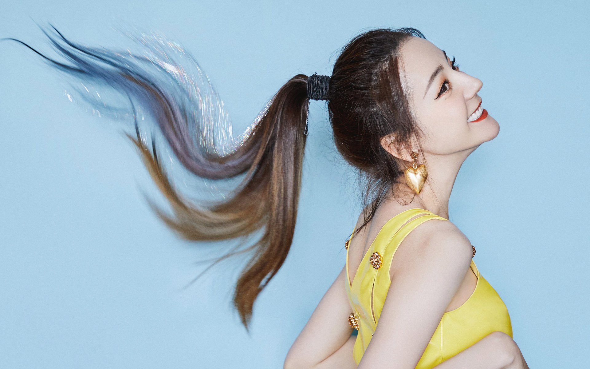 《电竞赛事的“黑马”战队逆袭奇迹》，电竞圈黑马