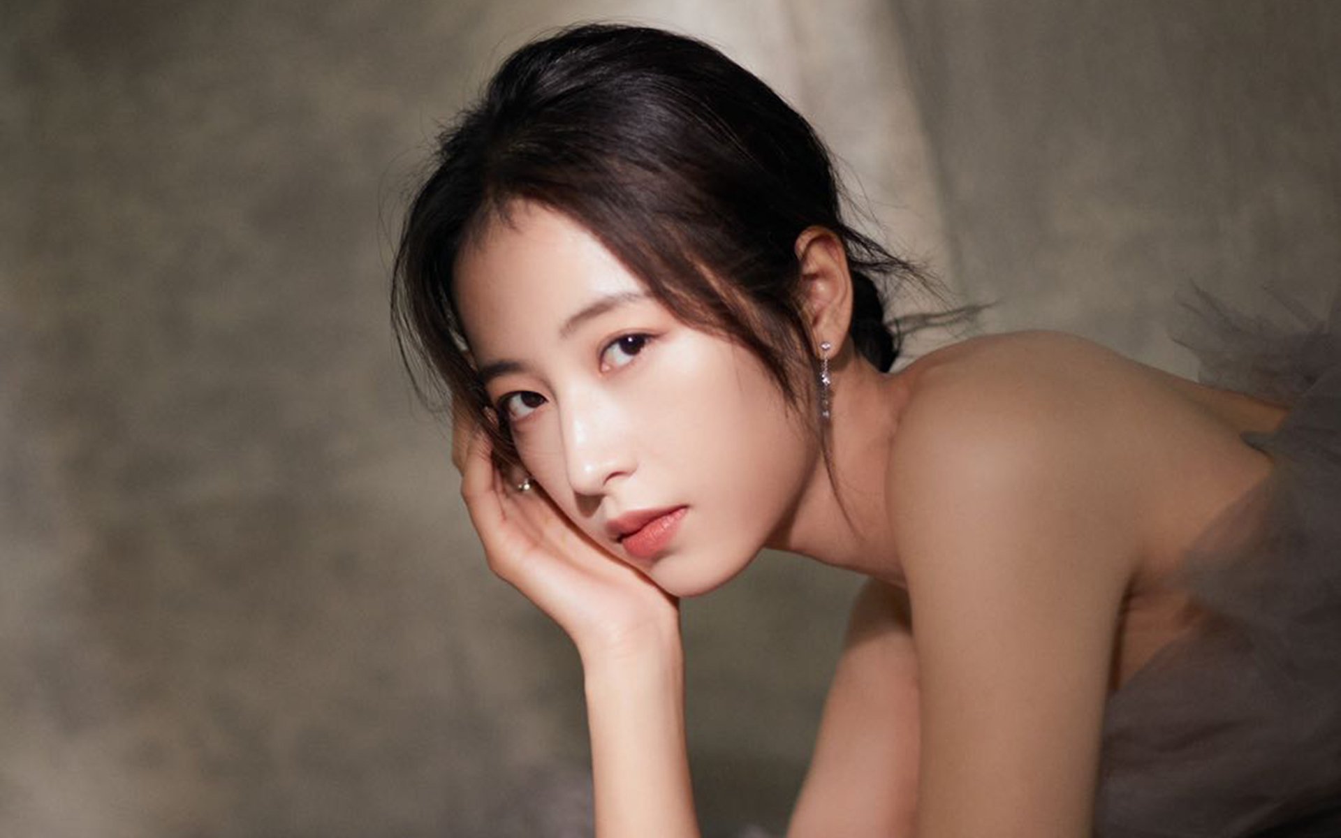 九游网页版入口-帕金斯短距离蝶泳爆发力惊艳全场，帕金斯运球